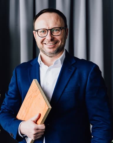 Przemysław Kłobut, Vorstandsvorsitzender von Paged Plywood